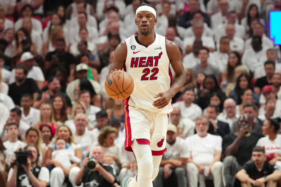 二线与边锋 二线与边锋