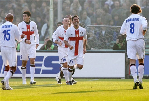 肋部的直塞 肋部的直塞